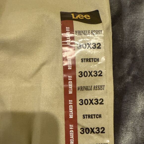 LEE Pants Mens 30x32 Chino Total Freedom Relaxed Fit Straight Khaki Stretch NWT - Picture 7 of 10